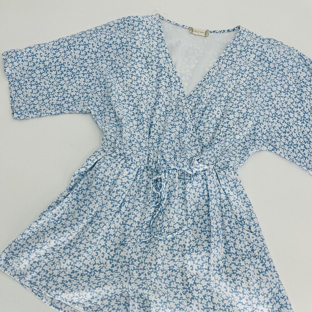 Altar’d State Blue & White Floral Flowy Waist Tie Romper Size Small CL016 - Picture 13 of 14